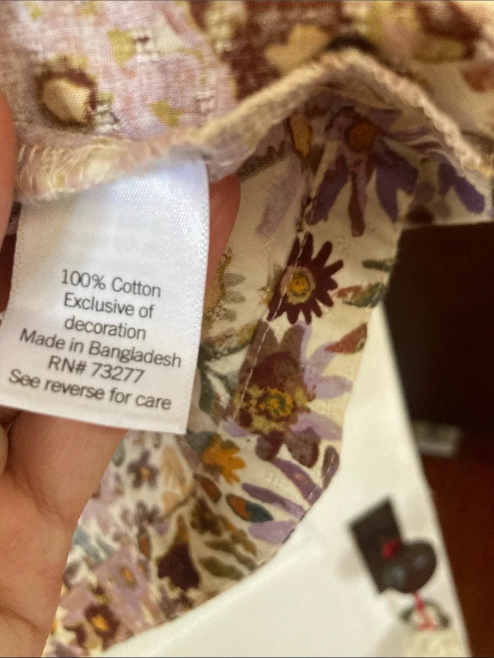 Floral Ruffle shoulder top - Picture 4 of 5